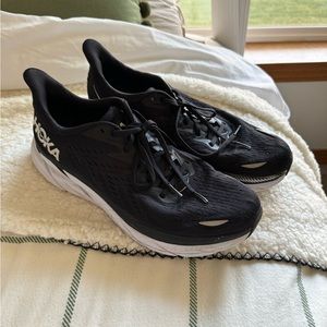 Hoka Clifton 8
